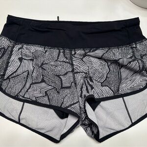 Lululemon Speed Short Size 4